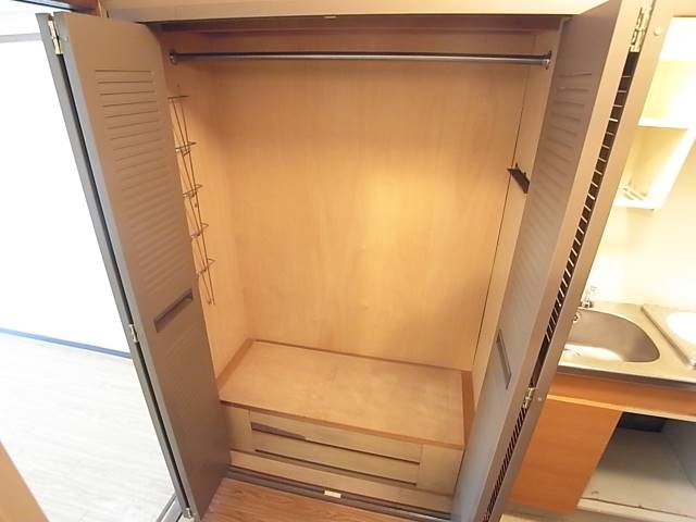 大容量のクローゼットでお洋服が多い方でも大丈夫