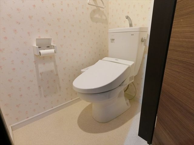 ウォシュレット付きで快適です