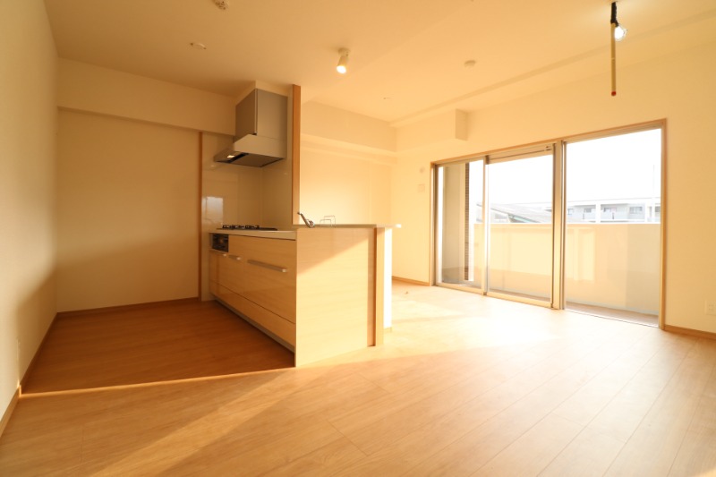 明るい南向きリビングです。