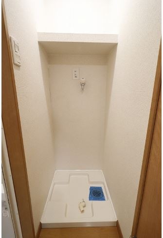 室内洗濯機置き場で洗濯が楽々