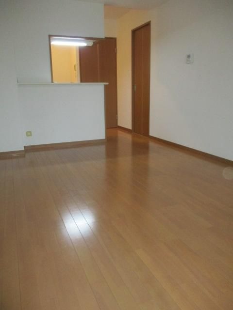 広々したリビングでゆっくりお寛ぎください