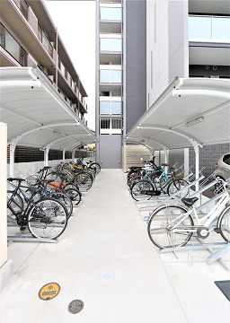 自転車がたくさん入る駐輪場です