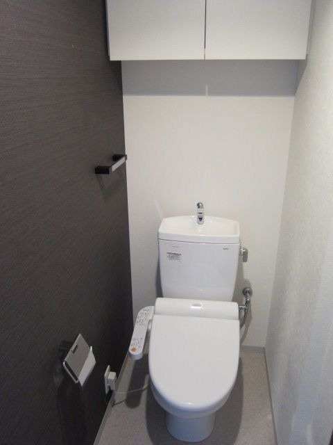ウォシュレット完備。