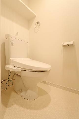 ウォシュレット完備。