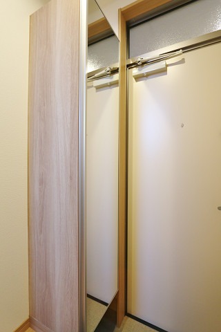 大きなシューズボックス付きです