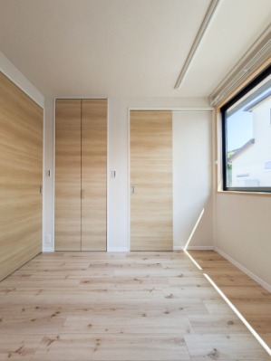 寝室などにいかがでしょうか。