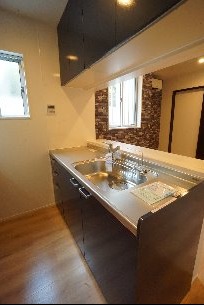 作業スペースが広くて料理がはかどるキッチンです