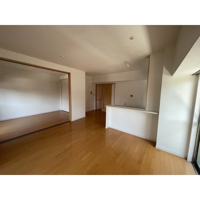 家具の配置がしやすいリビング