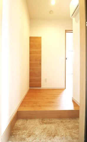 玄関はこんな感じです。