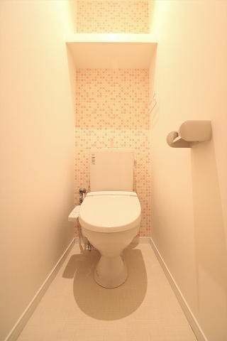 ウオシュレット付きです