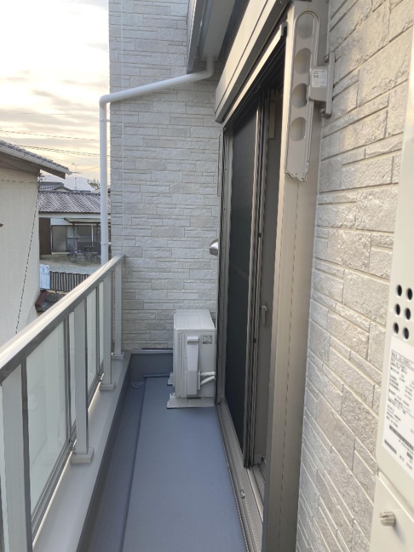 天気のいい日はこちらで洗濯物を干せます