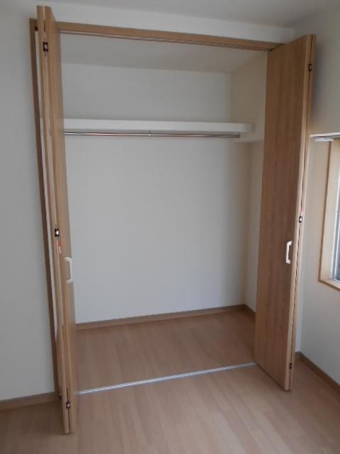 大容量の収納でお洋服がたくさん入ります