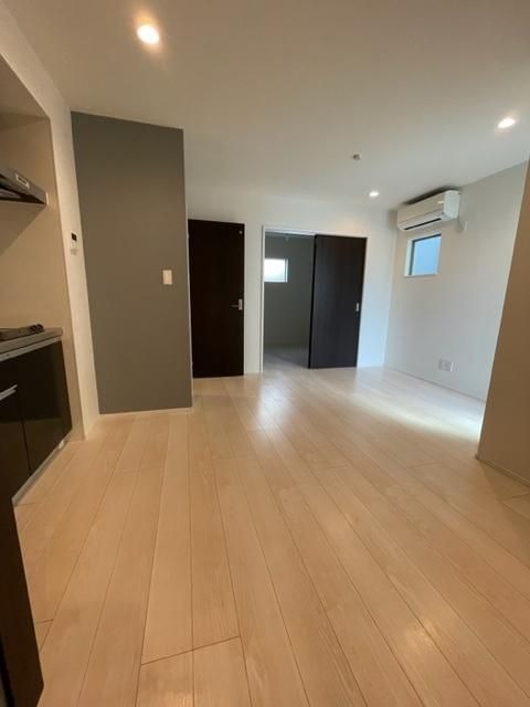 エアコン完備で年中快適に過ごせます