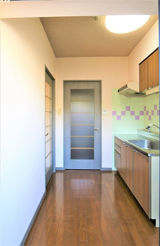 奥行きのあるリビングですね