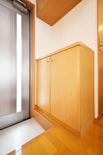 玄関はこんな感じです。