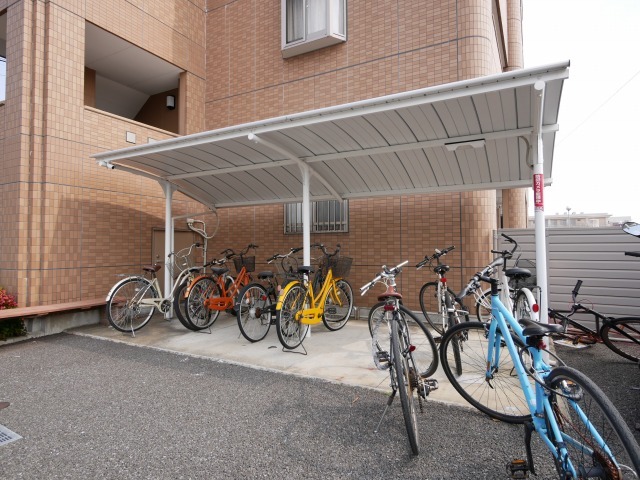 駐輪場あります