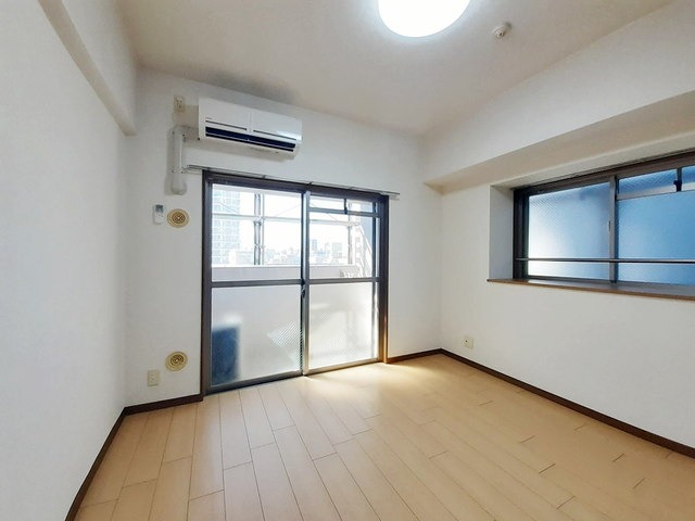家具の配置がしやすいお部屋です。
