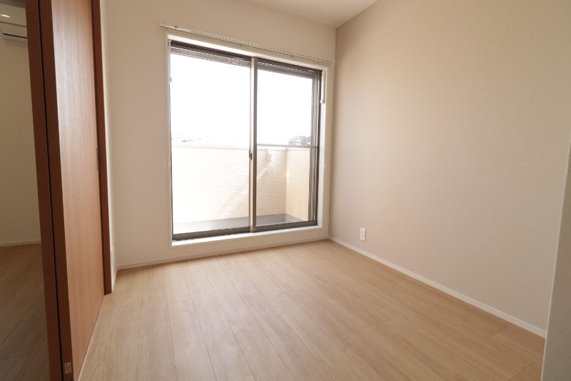 明るいお部屋ですね。