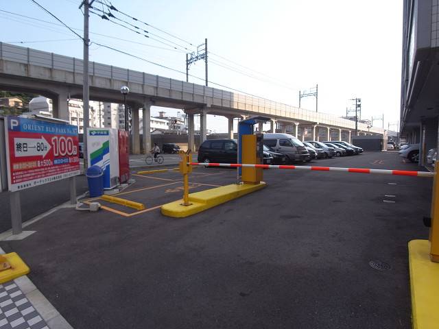 敷地内駐車場・来客パーキング完備