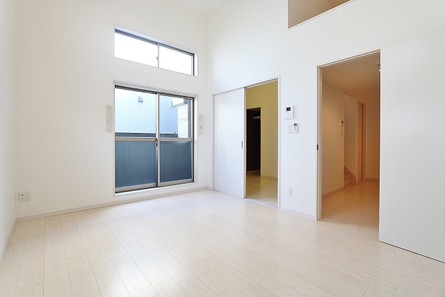 天井高の開放感のあるリビングです。