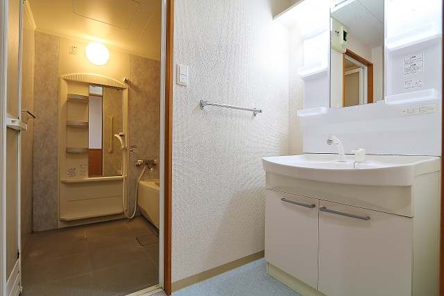 お出かけ前の身支度はこちらで