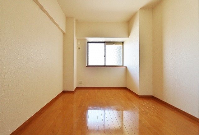 寝室にぴったりの洋室です