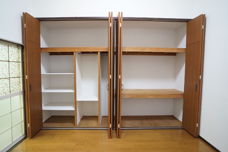 お洋服が多い方でも安心の収納