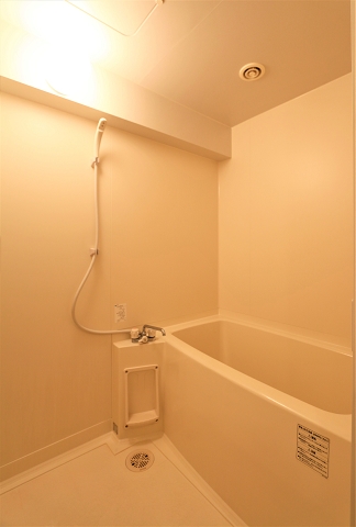 日々の疲れを癒せるバスルームです