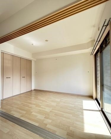 日当りもよく明るいお部屋ですよ