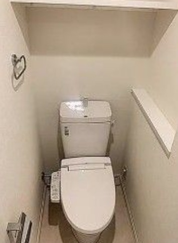 嬉しいウォシュレット付きです