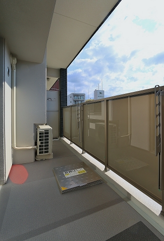 広々空間のバルコニーです