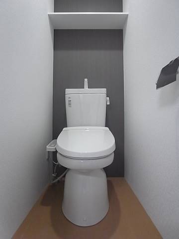 清潔感のあるトイレですね