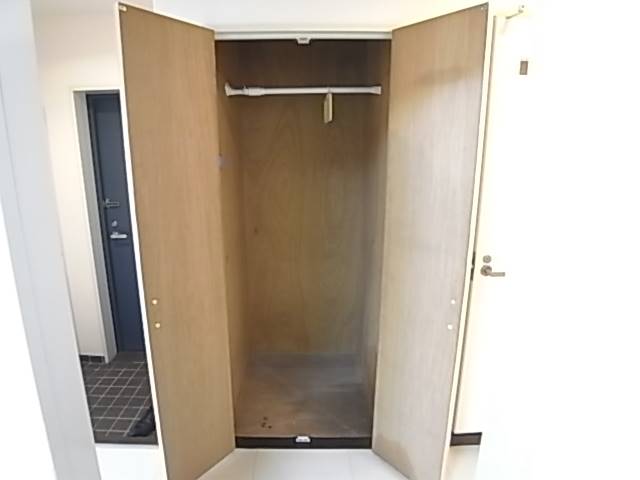 お荷物はこちらへ。