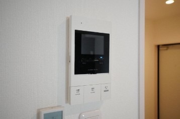 来訪者の顔が確認できます