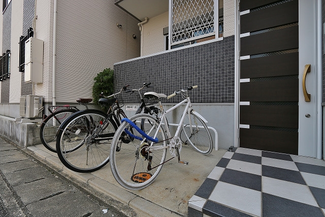 駐輪場確保されています
