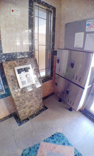 オートロック付きで女性の方も安心です。