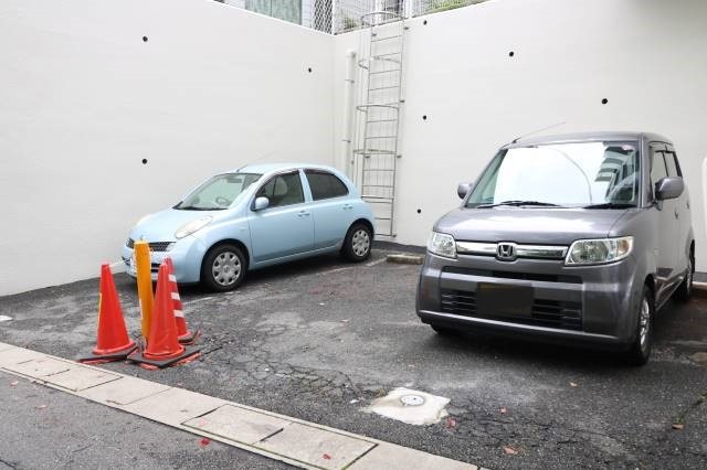 敷地内駐車場あります