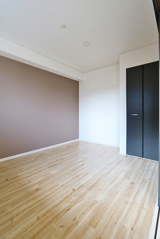 リビングの隣にある洋室です