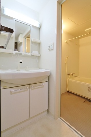 お出かけ前の身支度はこちらでバッチリ