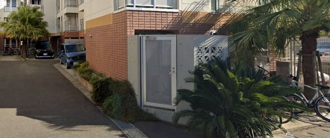 ごみ捨ても敷地内にあるので楽々