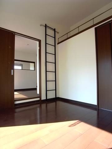 明るい洋室です。