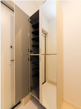 シューズボックスで玄関すっきり