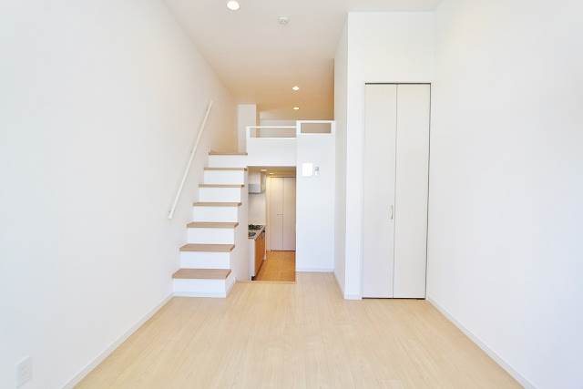 オシャレな階段ロフト付です