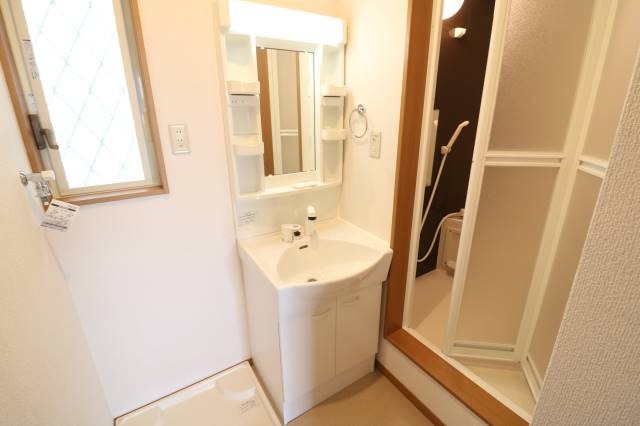 独立洗面台もしっかりと。