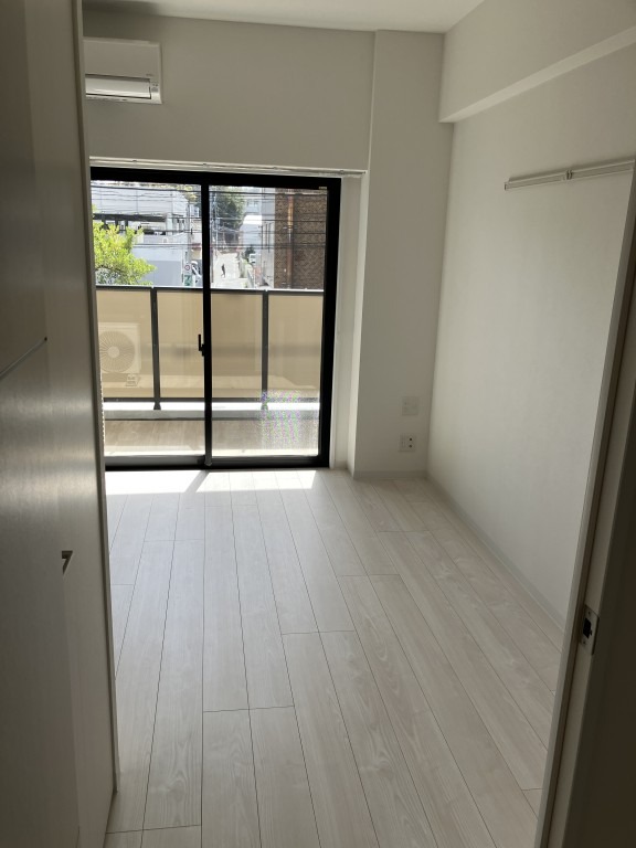 家具の配置がしやすいお部屋です