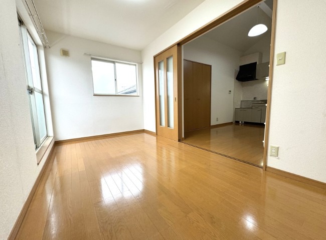 広々としたお部屋です。