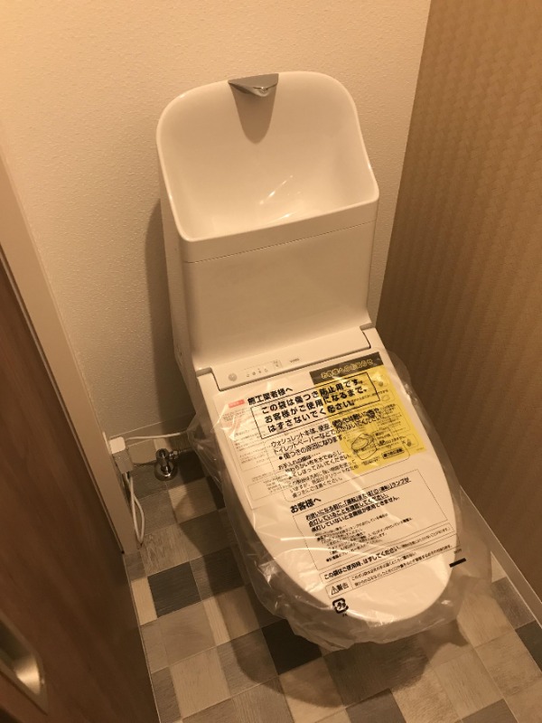 温水便座付きです