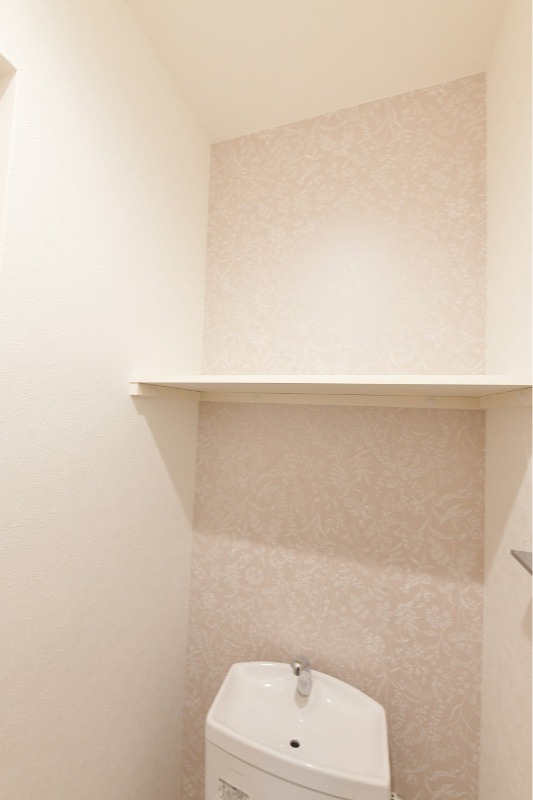 トイレ収納もあります