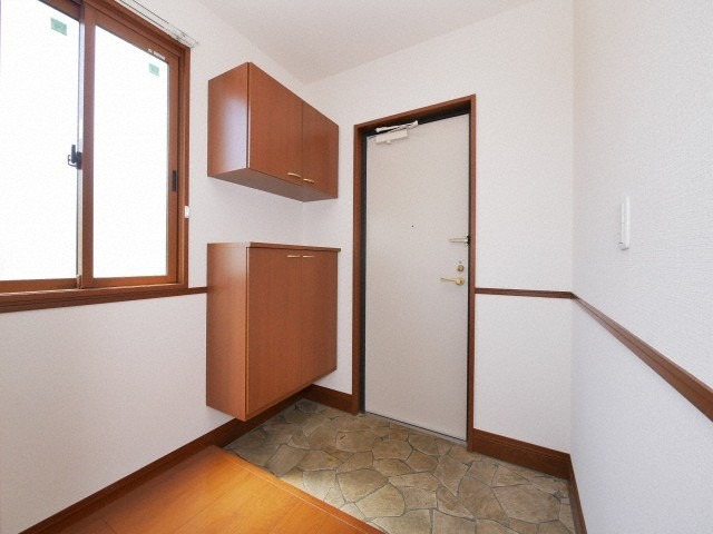 玄関はこんな感じです。