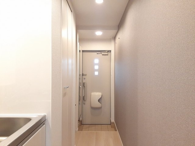 玄関はこのようになってます。